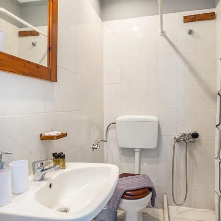 Sun Beach Apartments In Chania 8 &10& 13 شقة *