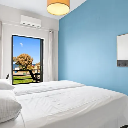 Sun Beach Apartments In Chania 8 &10& 13 خانيا