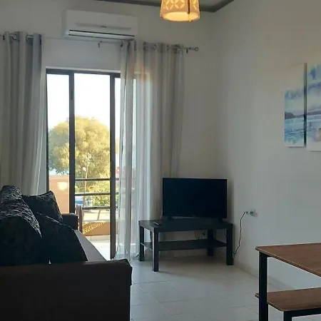 Sun Beach Apartments In Chania 8 &10& 13 شقة خانيا