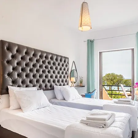 Sun Beach Apartments In Chania 8 &10& 13 דירה