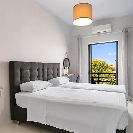 Sun Beach Apartments In Chania 8 &10& 13 * 干尼亞